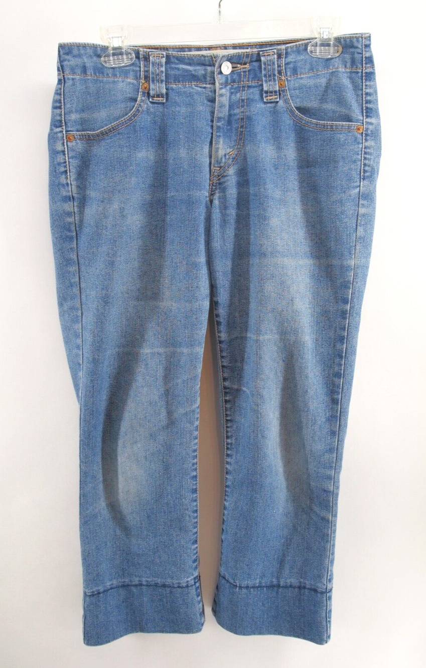 Levis 525 Jeans Womens Size 4 Nouveau Low Capris Medium Wash Stretch Denim 31x24